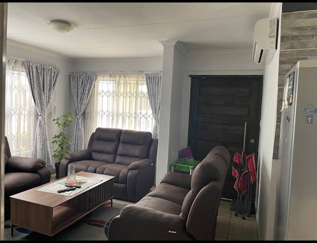 3 BEDROOM FREEHOLD FOR SALE IN SOSHANGUVE VV
